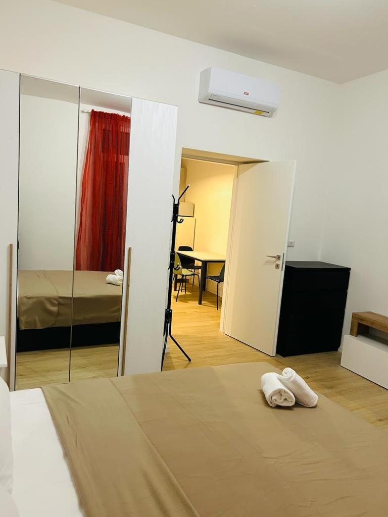 Easy Room Italy Rogoredo Milan Exterior photo