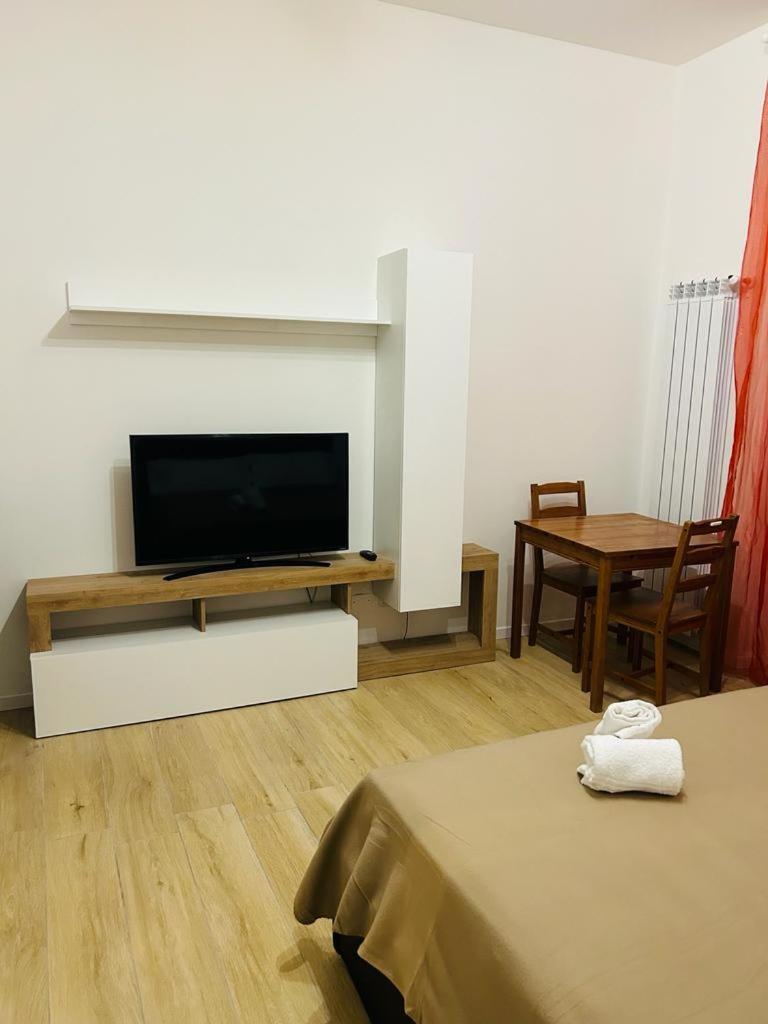 Easy Room Italy Rogoredo Milan Exterior photo